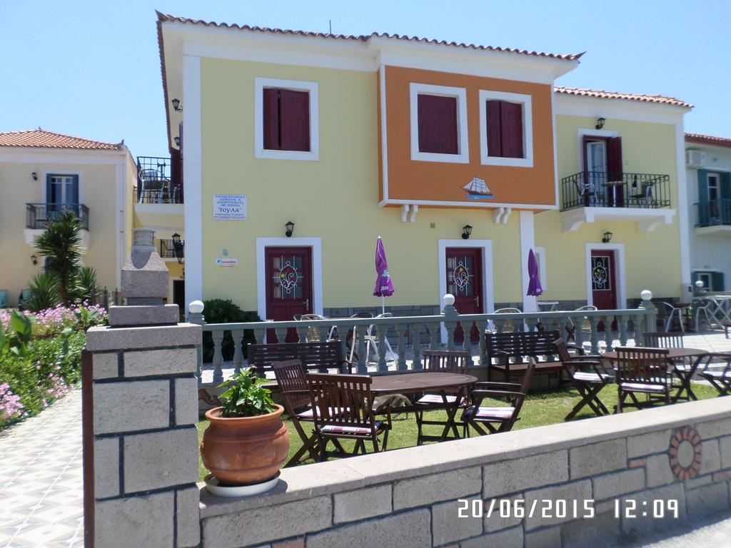 Apartment Toula Petra  Bagian luar foto
