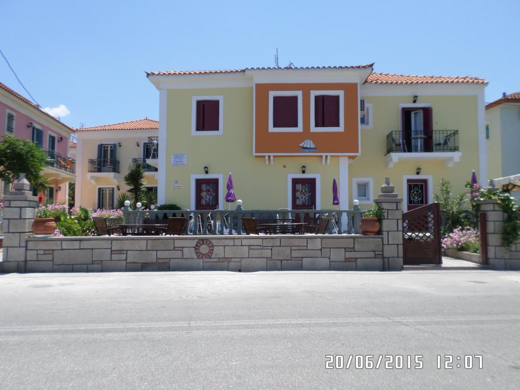 Apartment Toula Petra  Bagian luar foto