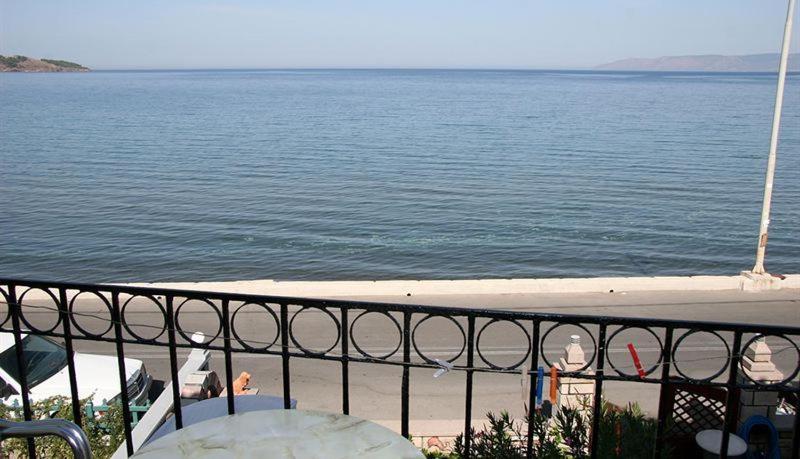 Apartment Toula Petra  Bagian luar foto